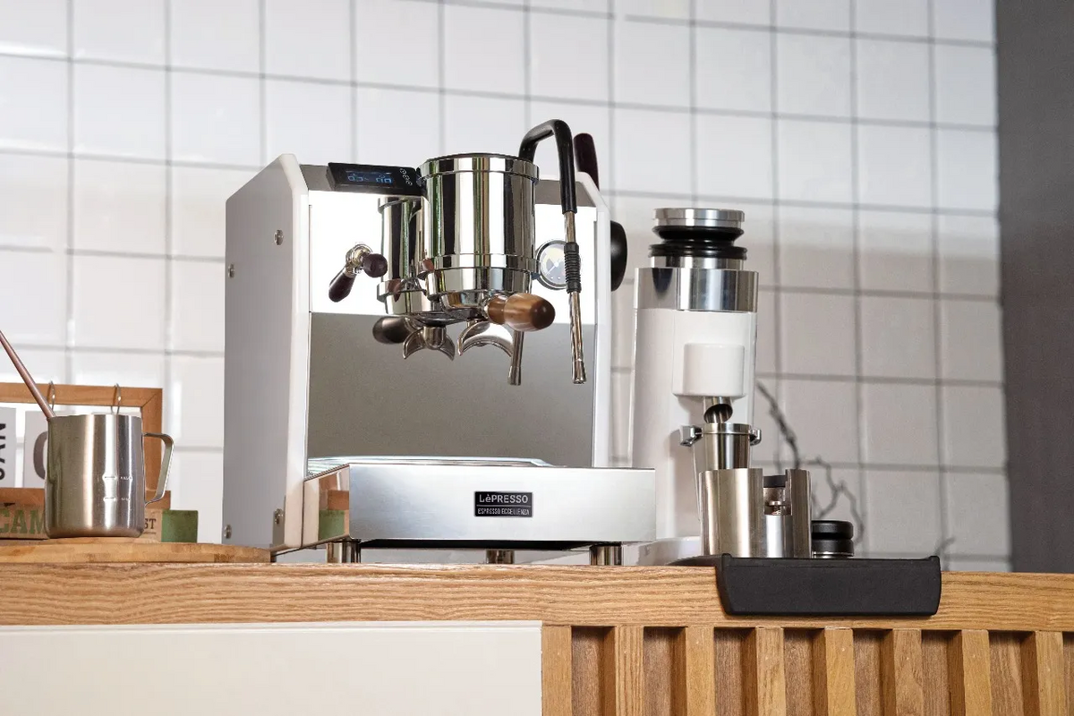 ماكينة قهوة اسبريسو 10 بار 2750 واط مع 2 غلاية ابيض ليبريسو Lepresso Dual Boiler Commercial Coffee Machine - White